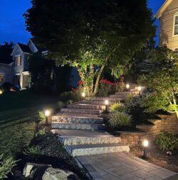 BOLD Silo Low 15" Low Voltage LED Path Light – Black Anodized Aluminum with 360° Glow