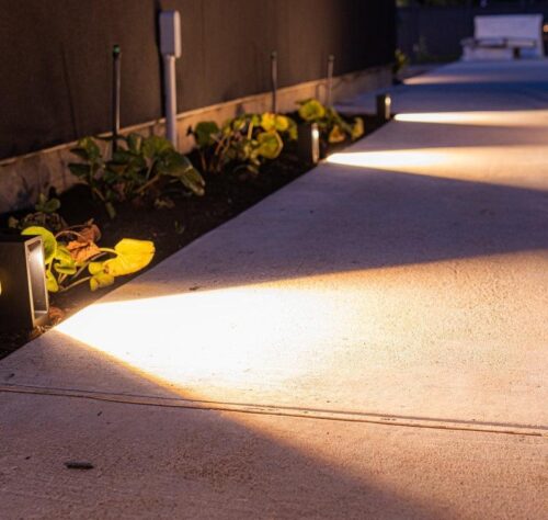 BOLD Dax Low 8" Low Voltage LED Path Light – Black Anodized Aluminum with Adjustable Beam - Image 5